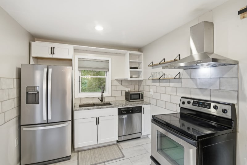 Building Photo - 1373 Benteen Way SE