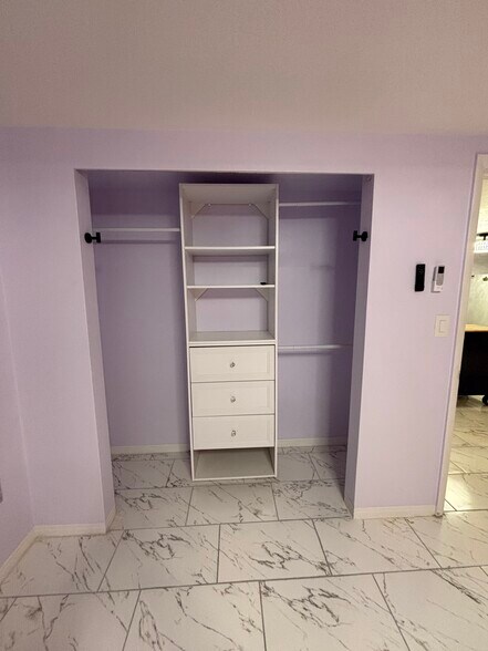 Building Photo - 10598 67th Ave