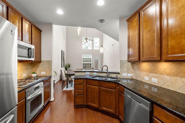 Building Photo - 1222 Glenwood Canyon Ln