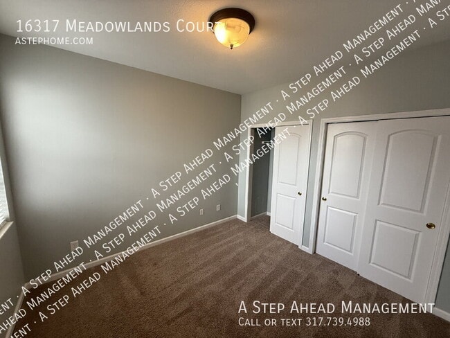 Building Photo - 16317 Meadowlands Ct