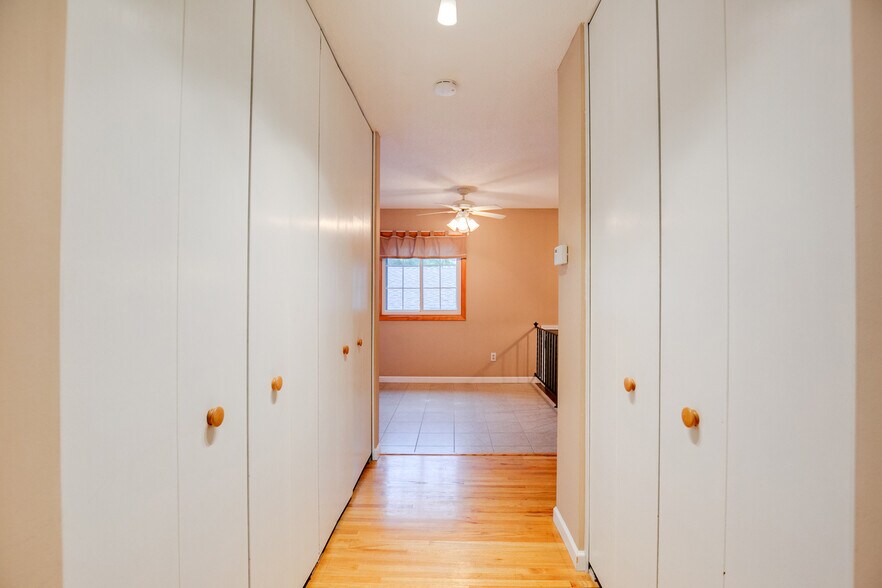 Building Photo - 12115 Drake St NW