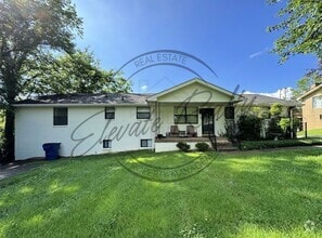 Building Photo - Gorgeous Goodlettsville qaudplex with lake...