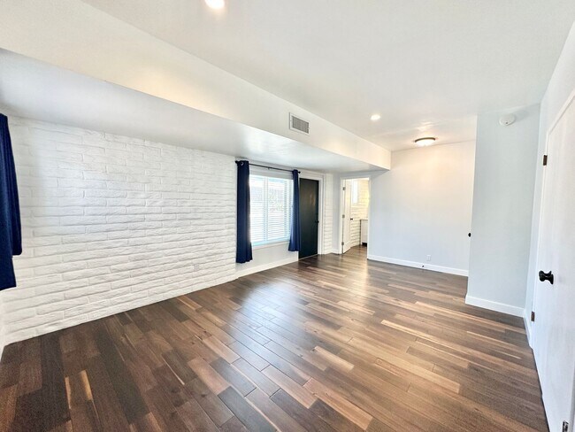 Building Photo - Beautifully Updated & Remodeled Single-Story Country Home with Detached Guest Home Unit on Gated ...
