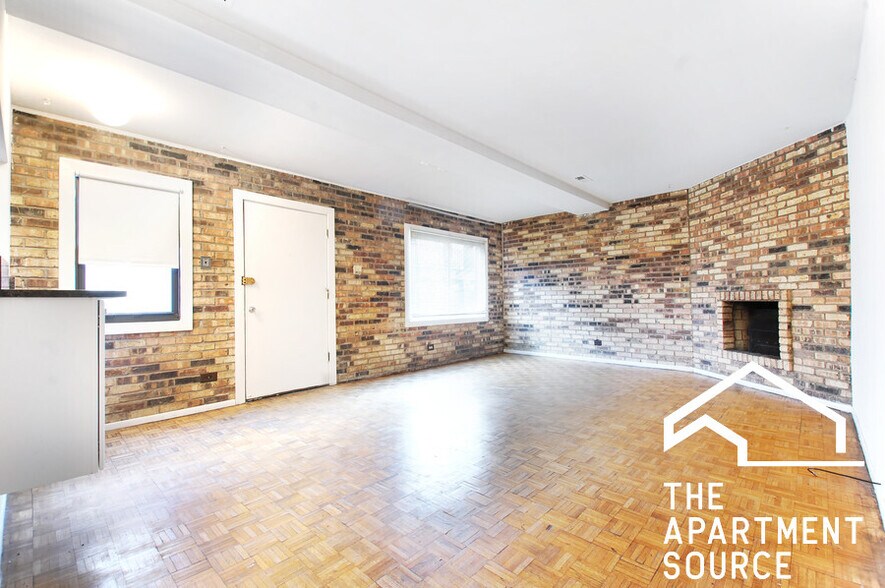Building Photo - 1257 W Belden Ave