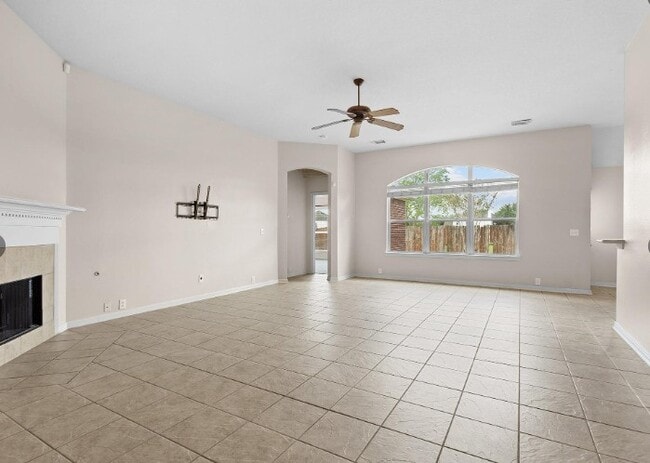 Building Photo - 8817 Sunforest Ln