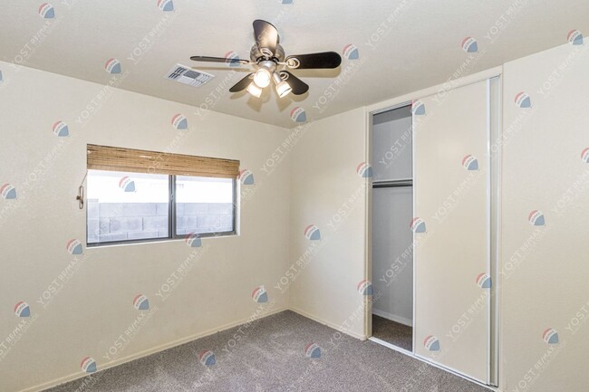 Building Photo - Beautiful home in SK Ranch!