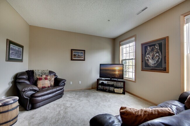 Building Photo - 1567 Legacy Pkwy E