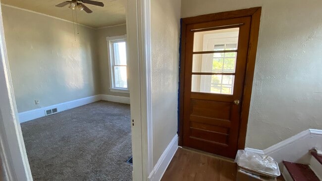 Building Photo - 401 1st Ave