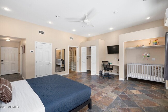 Building Photo - 8201 E Montecito Ave