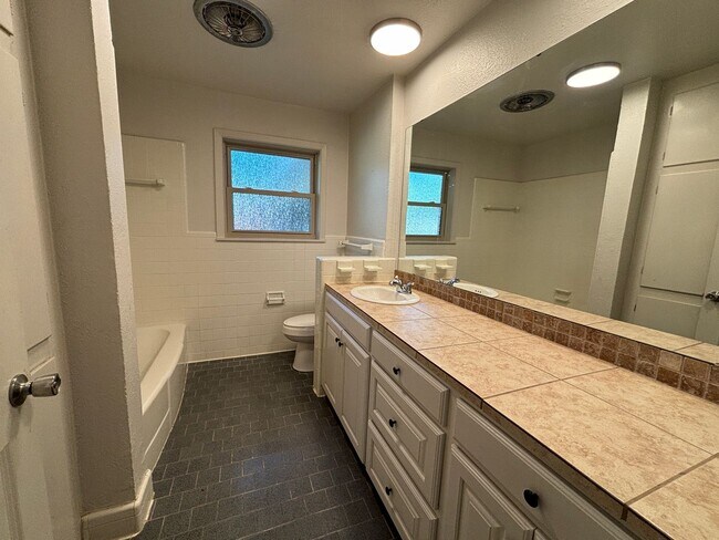Building Photo - Greenacres Place in North Bossier