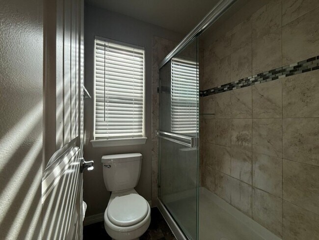 Building Photo - 6165 Shavers Dr
