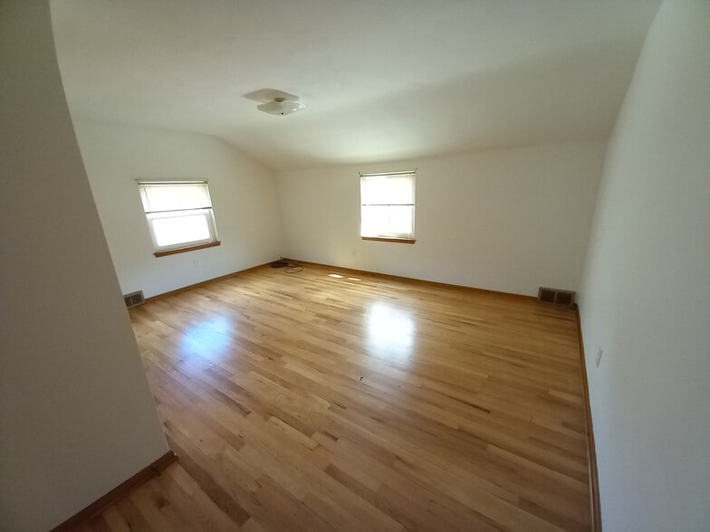 Master bedroom (northeast corner of house) - 211 N Homewood Ave