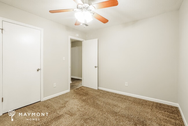 Building Photo - Quaint Ranch Style Home