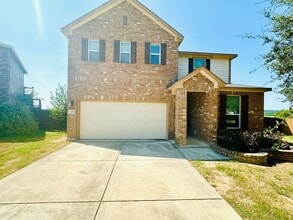 Building Photo - Your Dream Awaits! A Charming 4 bedroom 2....