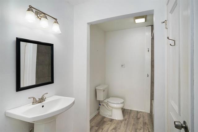 Building Photo - 3929 Roma Ct