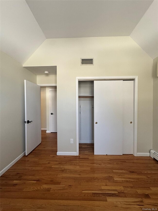 Building Photo - 28 Lakeview Dr