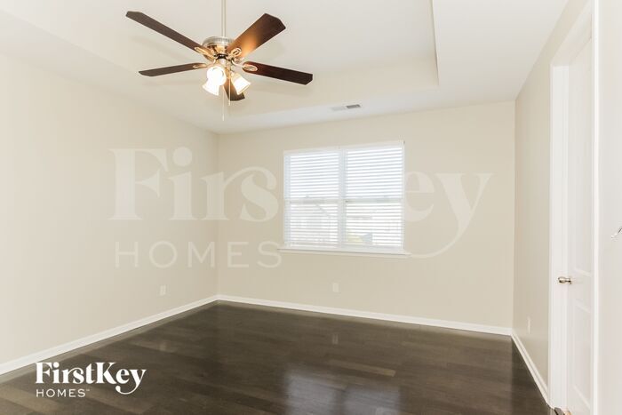 Building Photo - 9829 Skybluff Cir
