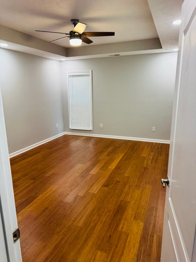 Primary Photo - 560 Old Humboldt Rd