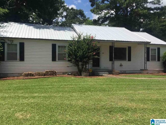 Building Photo - 2710 12th Ave E