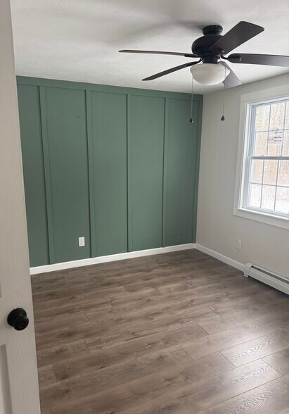 Building Photo - 567 Thacher St