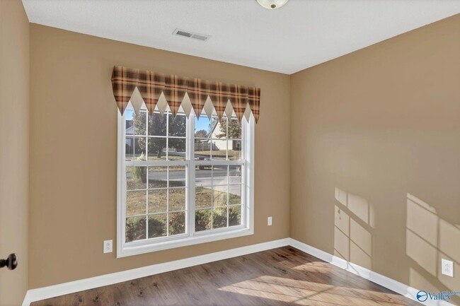 Building Photo - 113 Delta Pine Dr