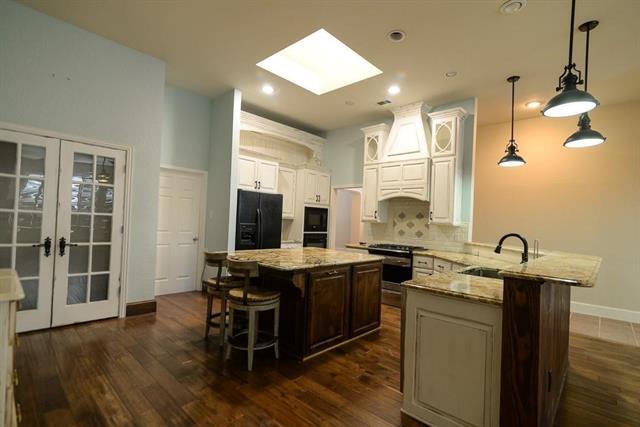 Building Photo - 2703 Summerwood