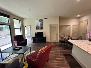 Building Photo - 2300 Old Spanish Trl