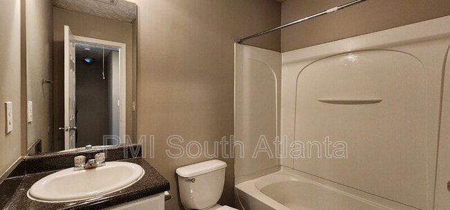 Building Photo - 1745 Carrington Dr