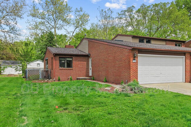 Building Photo - 3304 Halifax Dr
