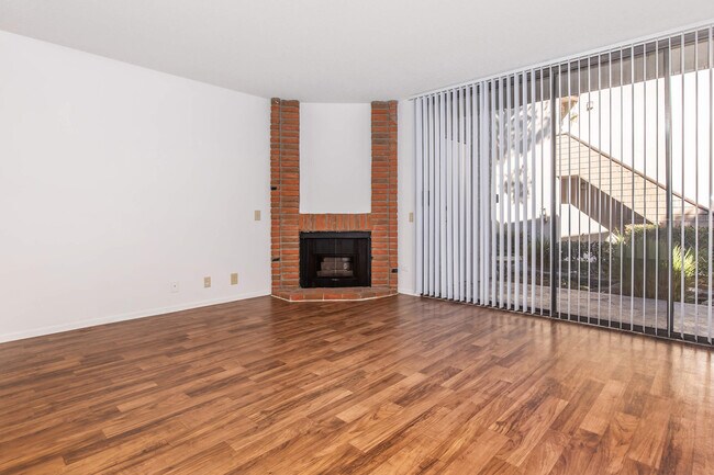 Building Photo - Huntington Lakes Apartments