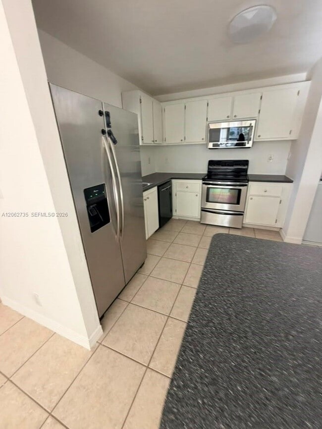Building Photo - 12193 Royal Palm Blvd
