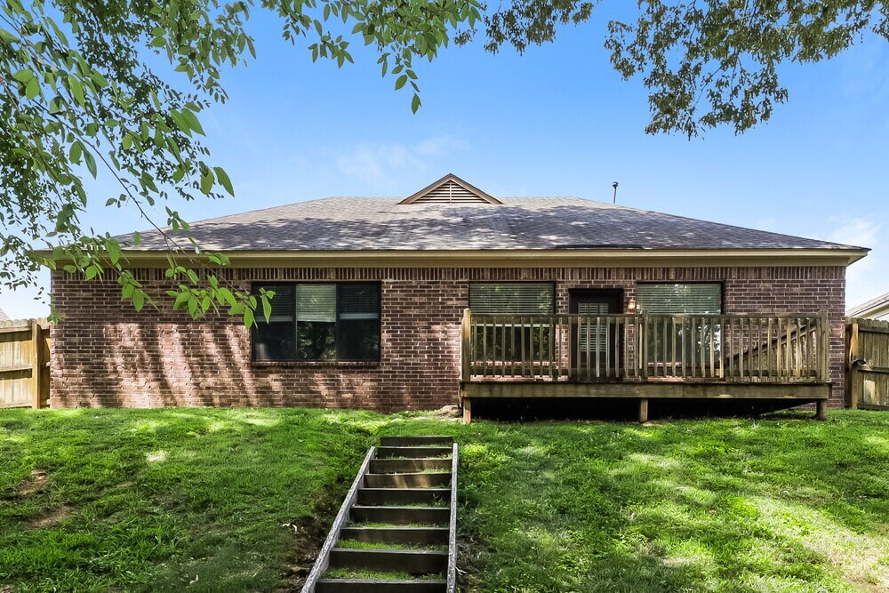 Building Photo - 7659 Romero Dr