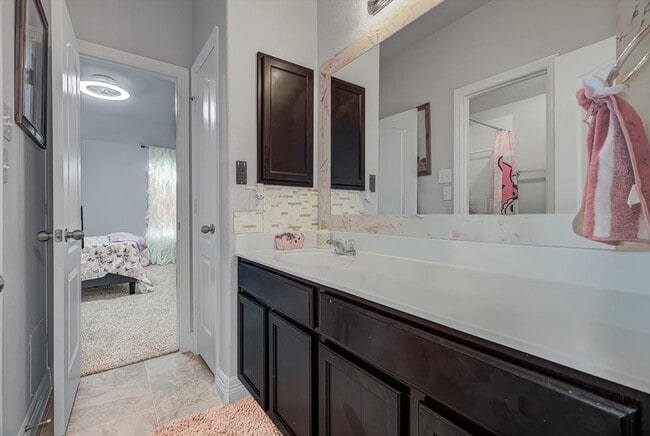 Building Photo - 2319 Gentle Breeze Ln