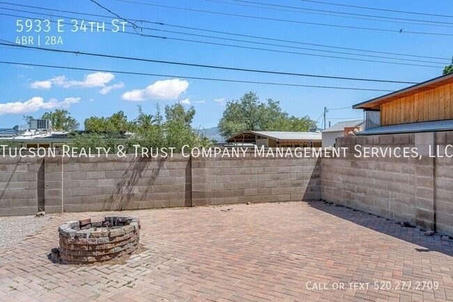 Building Photo - 5933 E 34th St