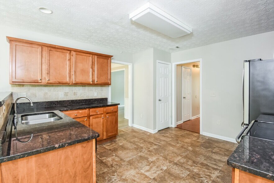 Building Photo - 3854 Sagebrush Ln