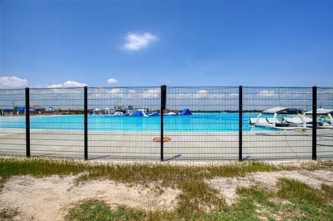 Building Photo - 3009 Floating Barque Dr