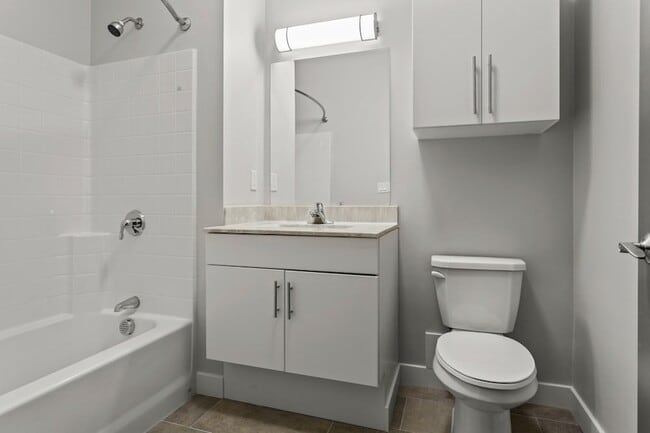 Building Photo - 13 Shetland St