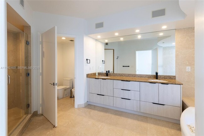 Building Photo - 400 Alton Rd