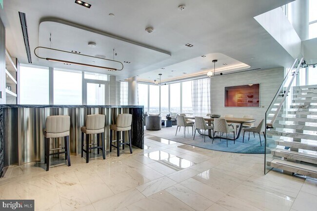 Building Photo - 1781 N Pierce St