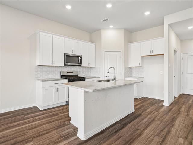 Building Photo - 10529 Tuxinaw Trl