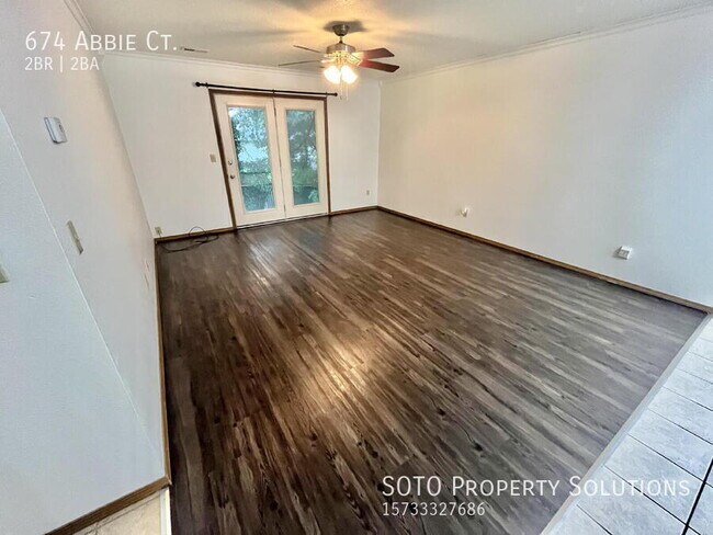 Building Photo - 674 Abbie Ct