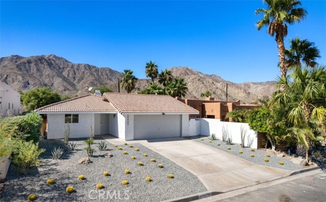 Building Photo - 54905 Avenida Diaz