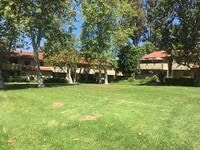 Building Photo - 143 W Avenida De Los Arboles