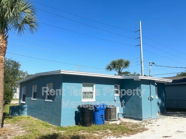 Building Photo - 626 31st St S