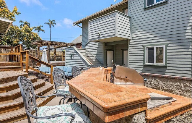 Building Photo - 4265 Arguello St