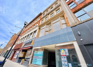 Building Photo - 105 Bank St