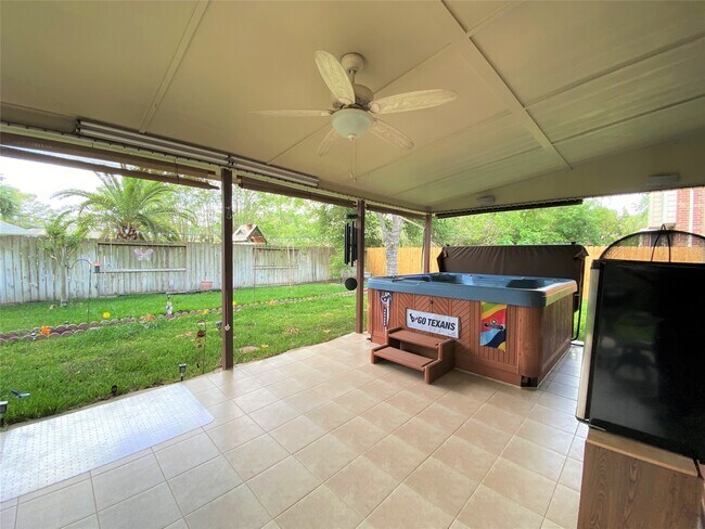 Building Photo - 6918 Springcrest Ct