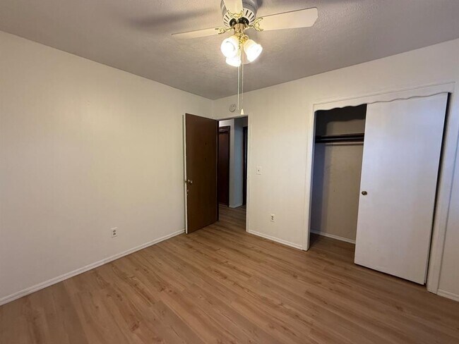 Building Photo - 1101 NW 103rd St