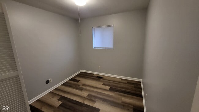 Building Photo - 6203 E 11th St