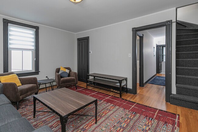 Building Photo - 357-359-359 Nassau St